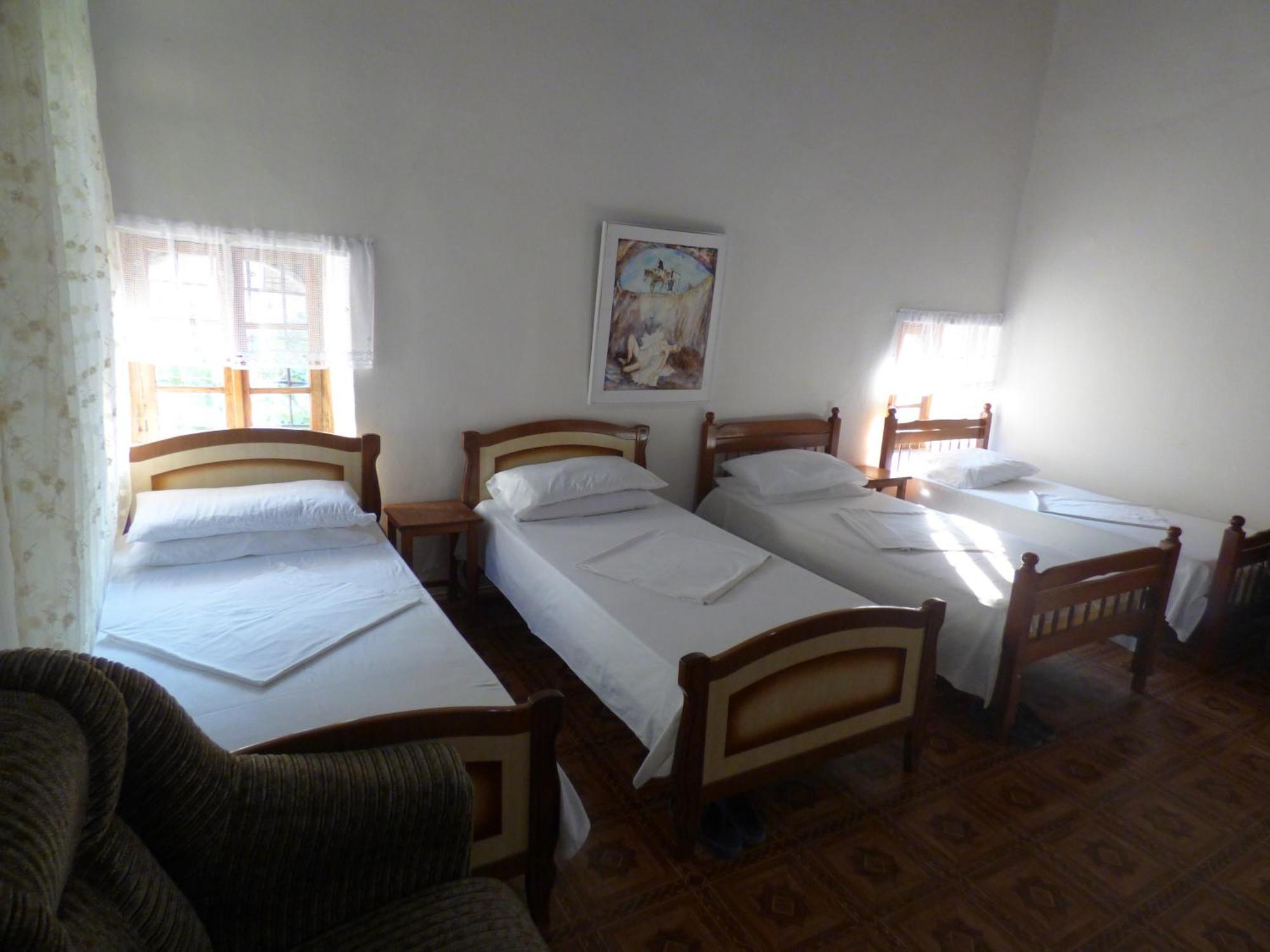 Guesthouse & Hostel Lorenc Berat Phòng bức ảnh